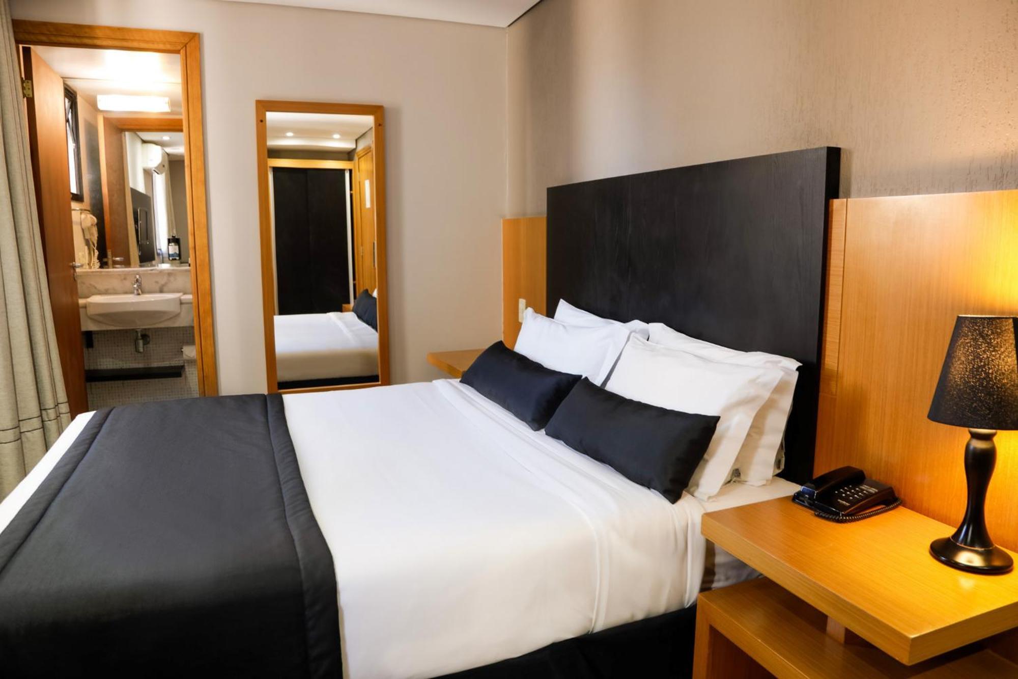 Slaviero Curitiba Batel Hotel Exterior photo