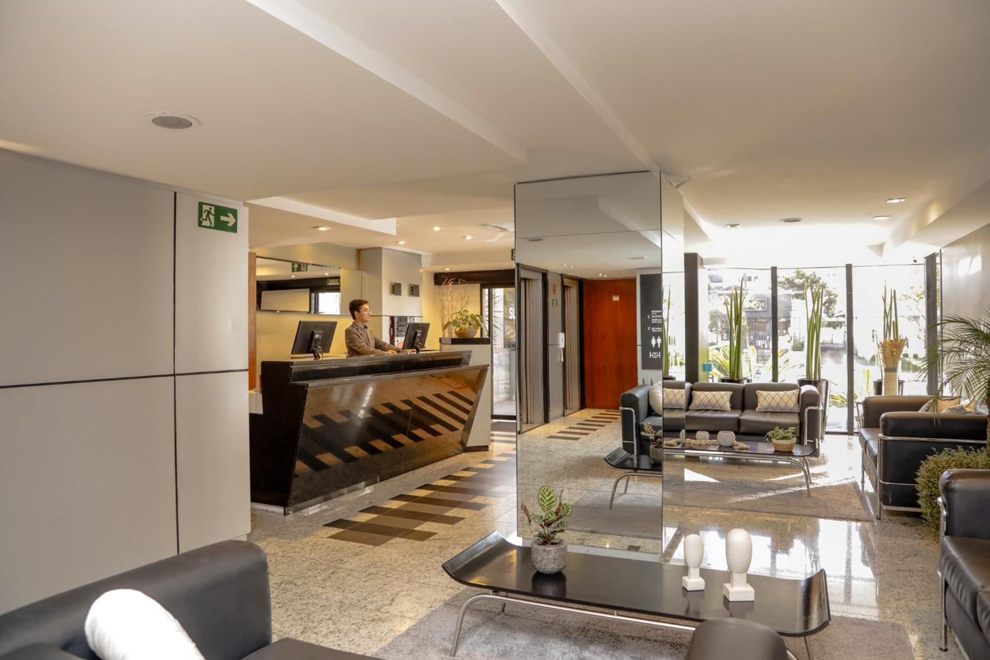 Slaviero Curitiba Batel Hotel Exterior photo